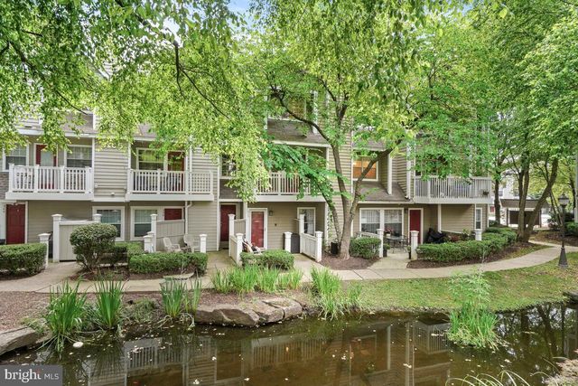 $2,950 | 5705 Chapman Mill Drive, Unit 310 | The Gables on Tuckerman Condominiums