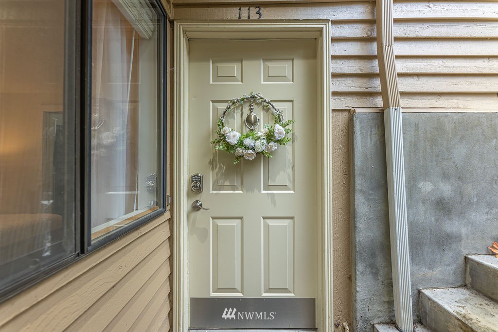 a view of entryway