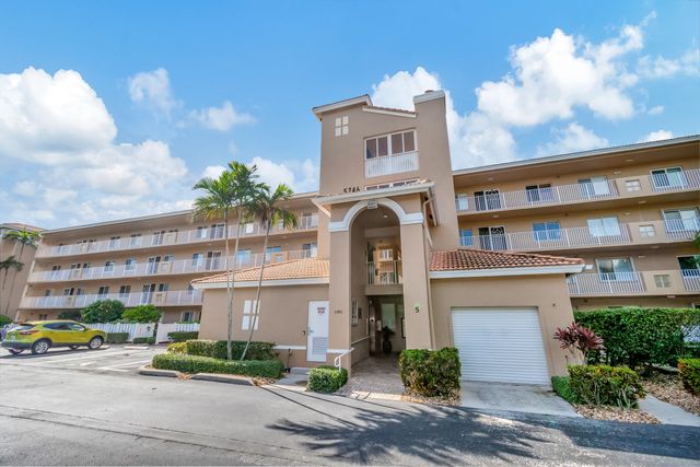 $327,000 | 5746 Crystal Shores Drive, Unit 204