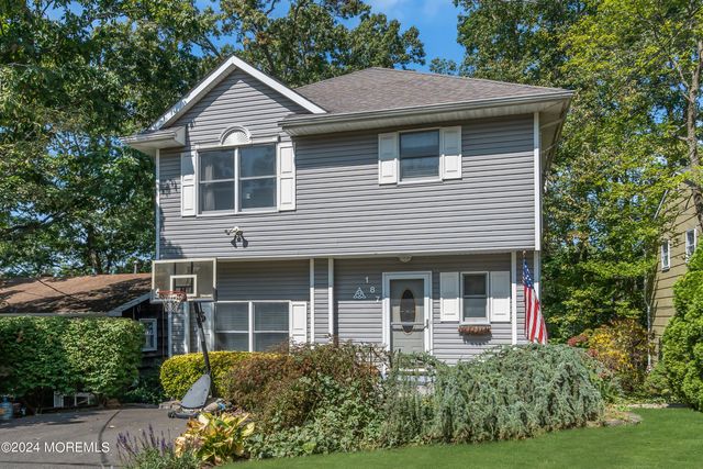 $699,999 | 187 Delaware Avenue | Middletown