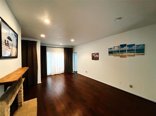 $2,150 | 2100 Tanglewilde Street, Unit 391 | Memorial West