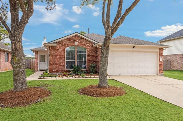 $264,500 | 4047 Bentwood Drive | Bay Colony