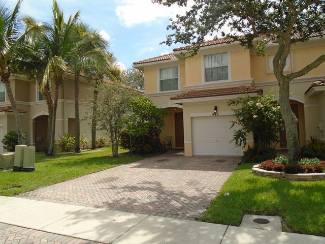 $369,000 | 802 Seminole Palms Drive | Greenacres