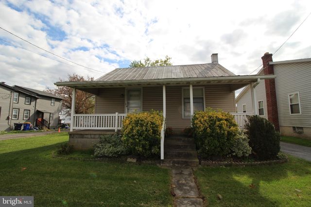 $1,550 | 954 West Main Street | Earl Township - Lancaster County