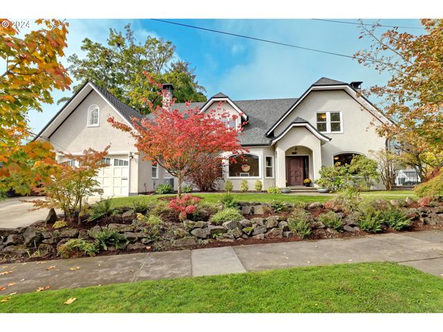 $1,275,000 | 1133 Northeast 37th Avenue | Laurelhurst