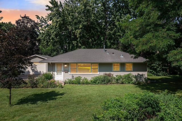 $399,900 | 10424 Washburn Avenue South | West Bloomington