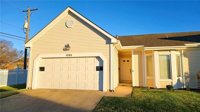 $129,900 | 1701 Westbury Lane | Fort Scott