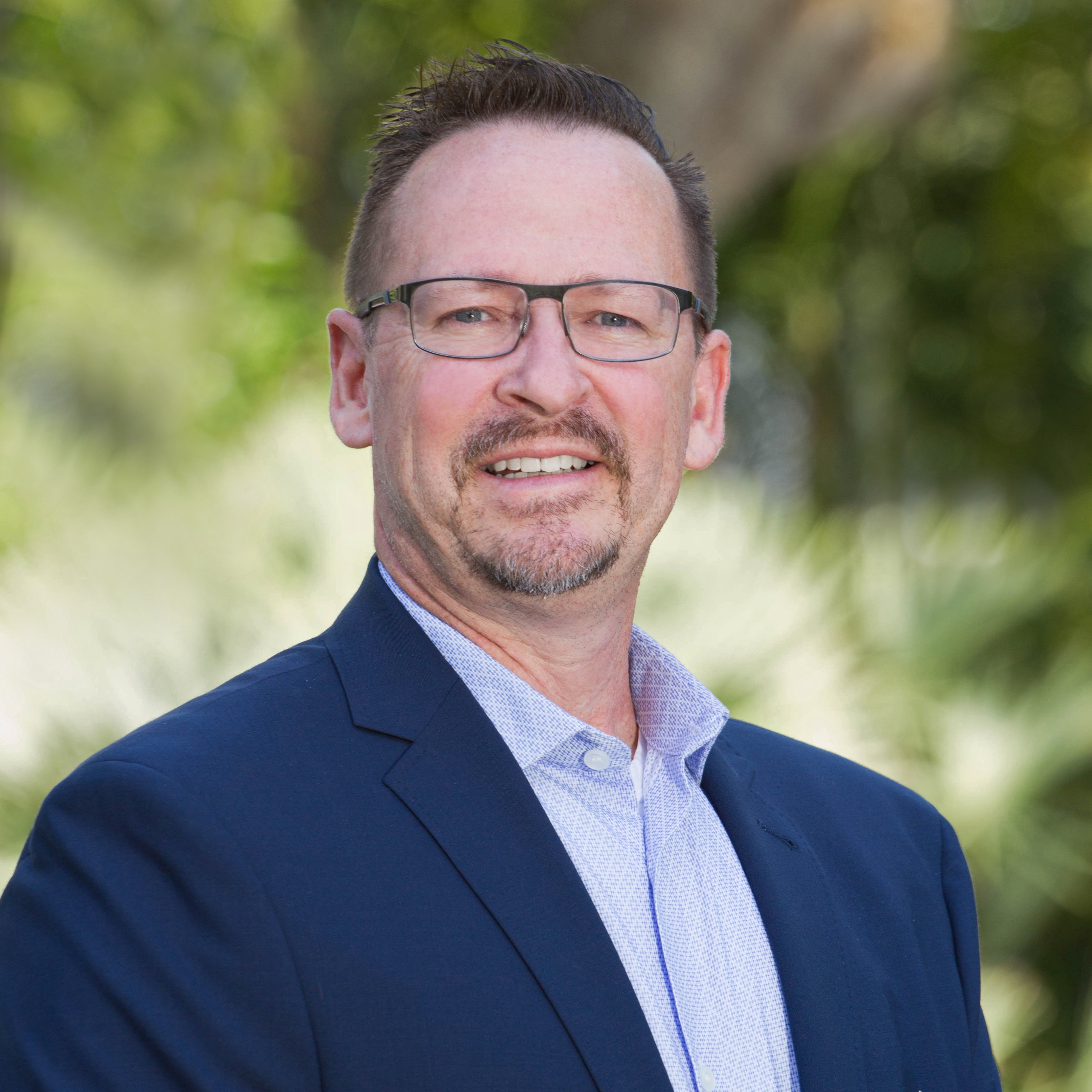 Headshot of Michael Lundeen