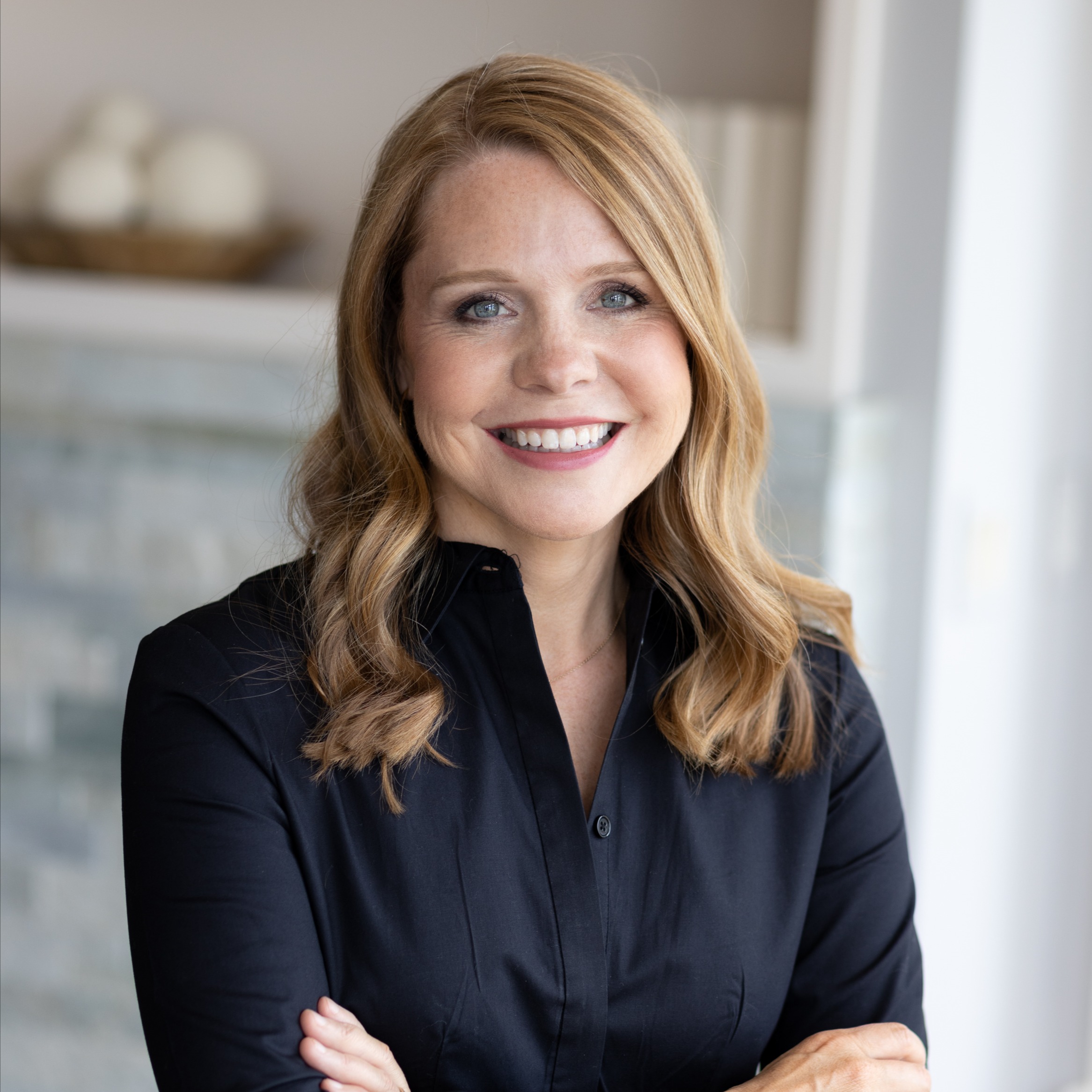 Headshot of Elizabeth Donaldson