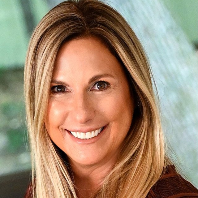 Lynn Reiners, Agent in  - Compass