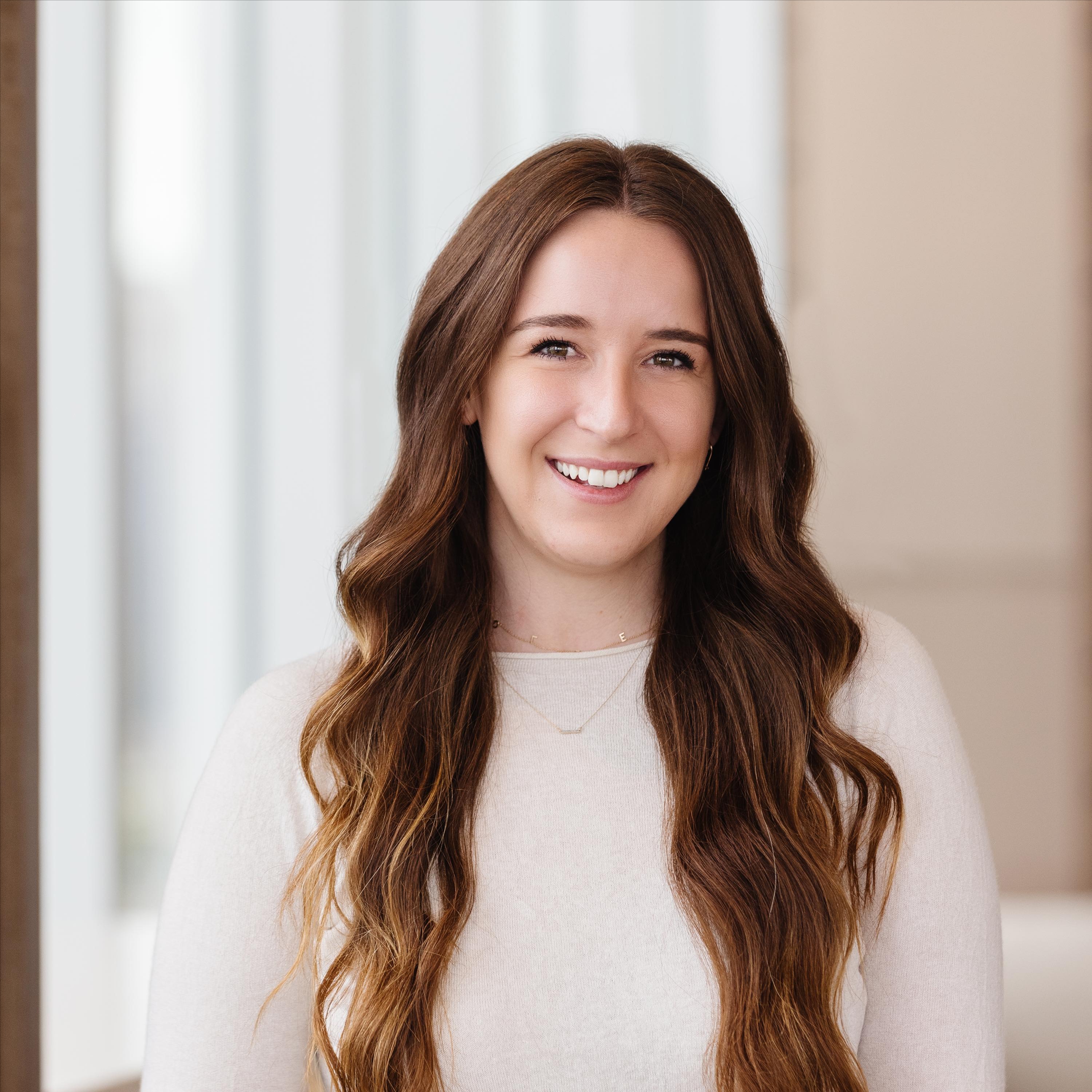 Headshot of Molly Dowell