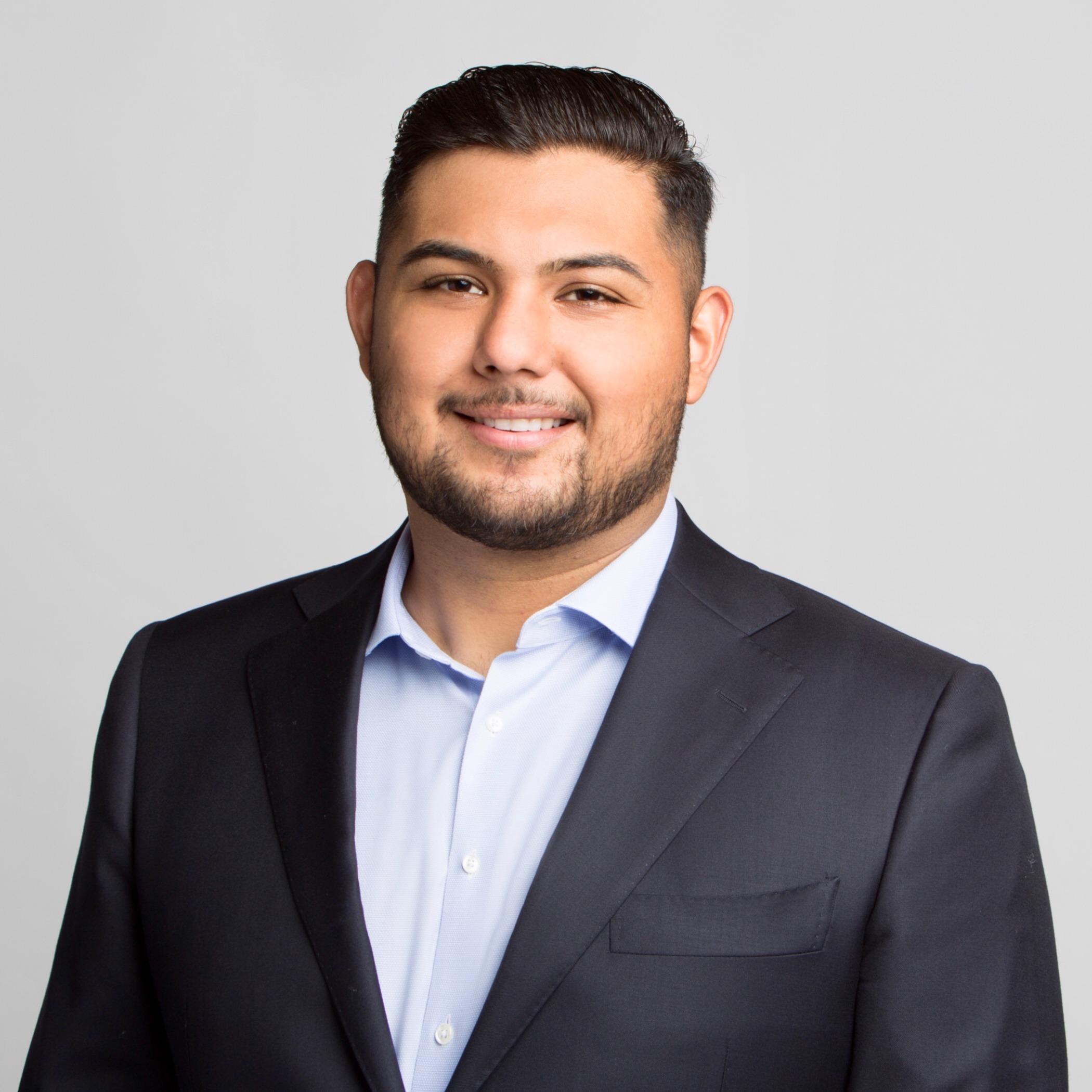 Victor Flores, Real Estate Agent - Compass