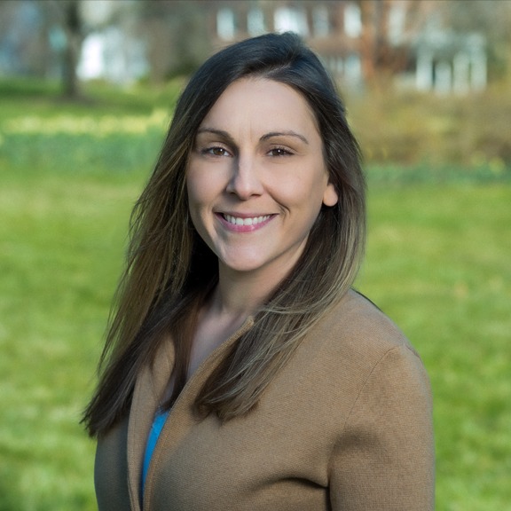 Headshot of Kate Cusato