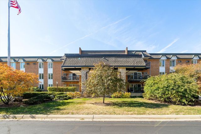 $190,000 | 4220 Saratoga Avenue, Unit 112 | Downers Grove