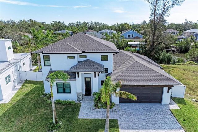 $1,199,000 | 901 30th Court East | Braden River West