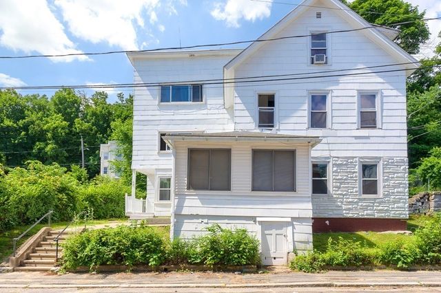 $2,100 | 48 Walnut Street, Unit 1 | Southside Fitchburg