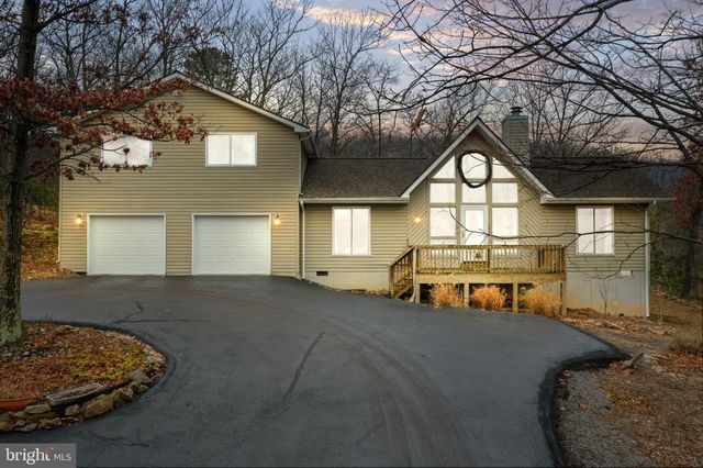 $449,900 | 306 Toboggan Hill Trail