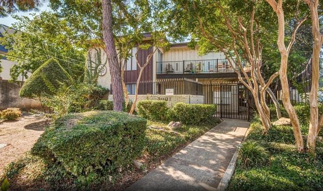 $725,000 | 5000 Bowser Avenue | West Highland Park