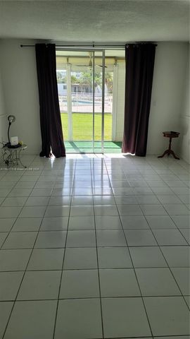 $1,700 | 2859 Leonard Drive, Unit G109 | Aventura