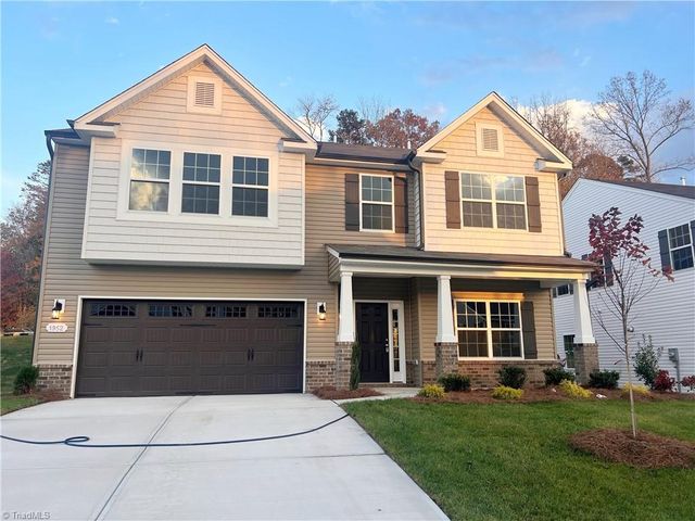 $399,990 | 1952 Kippen Drive | Abbotts Creek Township - Forsyth County