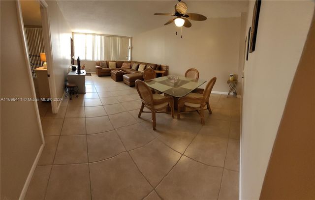 $2,500 | 1825 South Ocean Drive, Unit 811 | Oceanside