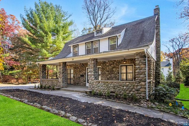 $798,777 | 32 Prospect Avenue | Pascack Valley