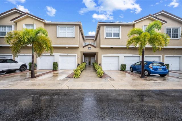 $3,100 | 112 Lighthouse Circle, Unit G | Tequesta Trace Condominiums