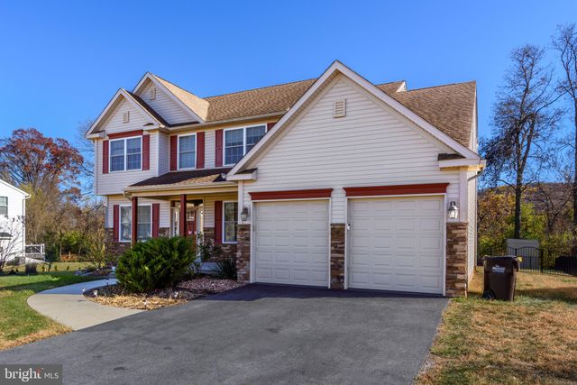 $535,000 | 65 Edinboro Lane | Ontelaunee Township - Berks County