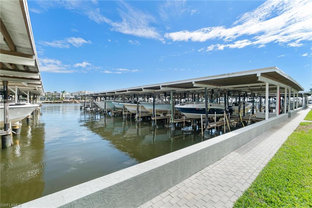 BOATER'S DELIGHT! Deeded dock space with the unit!