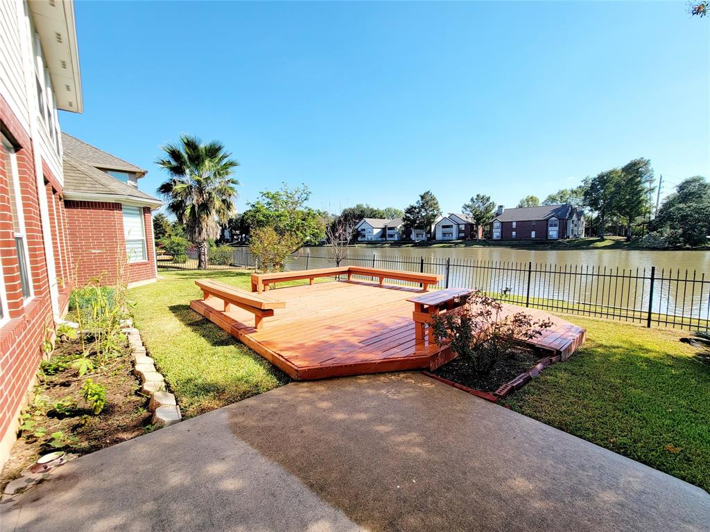 Water view. Big back yard.