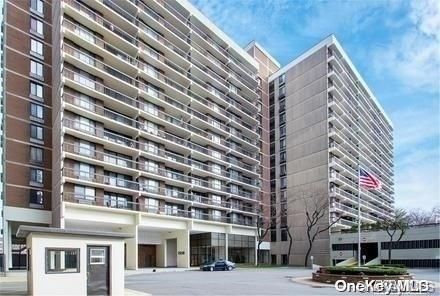 $367,777 | 150-38 Union Turnpike, Unit 1D | Kew Gardens Hills