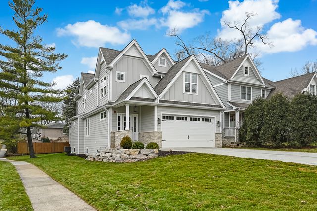 $1,299,888 | 2 Oxford Avenue | Clarendon Hills