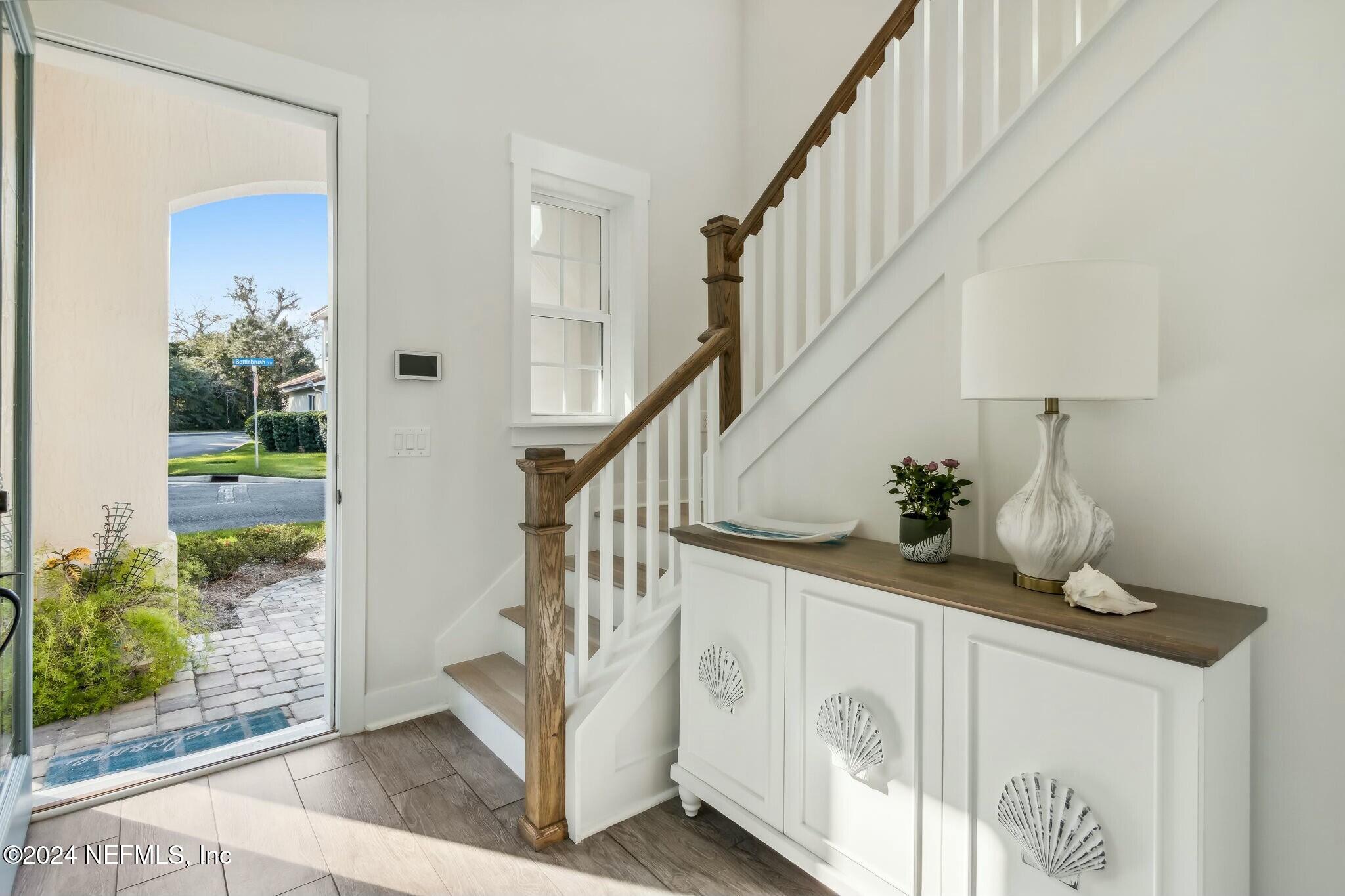 a view of entryway and hall