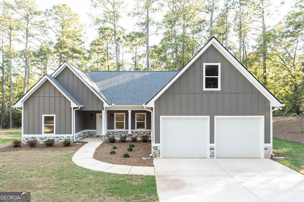 a house view with a outdoor space