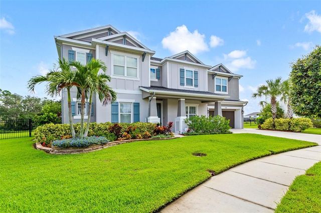 $1,050,000 | 33668 Willow Point Court | Watergrass