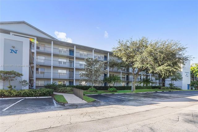 $219,900 | 12500 Southwest 6th Street, Unit 307N | Century Village