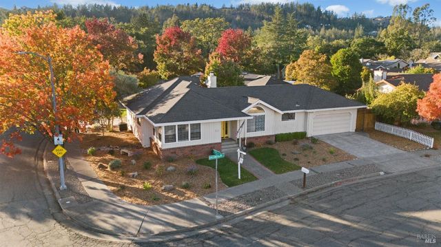 $840,000 | 6651 Greenmeadow Court | Santa Rosa Northeast