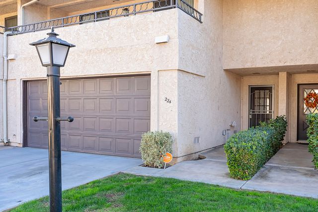 $450,000 | 224 Eagle Lane | Antelope Valley Country Club Estates