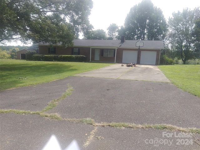 $1,750 | 174 Stamey Payne Lane | Sharpes Township - Alexander County