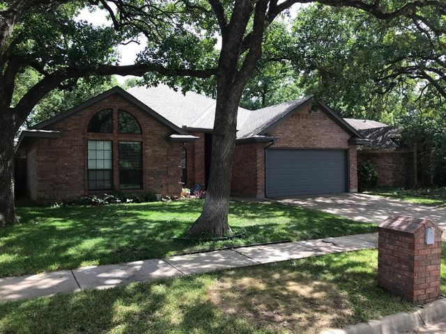 $2,250 | 1019 Hunter Ridge Drive | Northwest Central Arlington