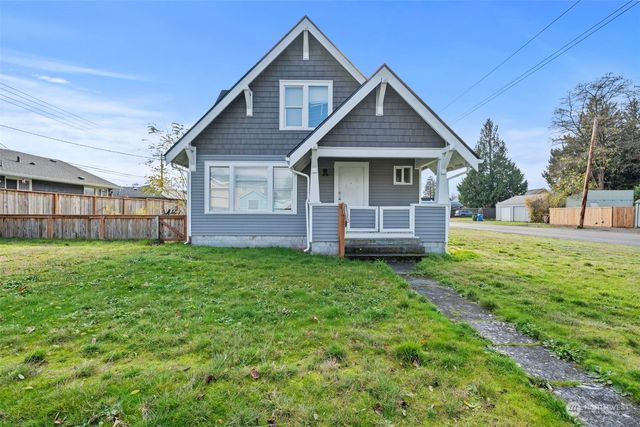 $590,000 | 6401 South Pine Street | South Tacoma