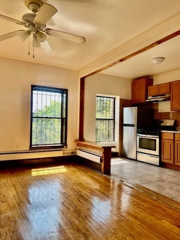 $2,950 | 492 Willoughby Avenue, Unit 4 | Bedford-Stuyvesant