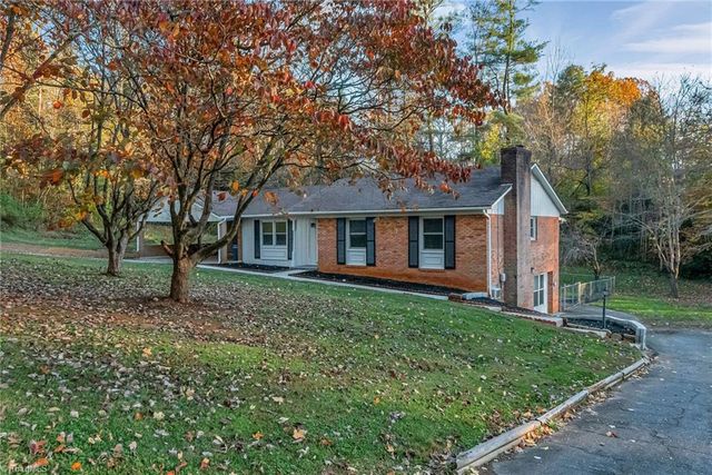 $349,000 | 1503 Dogwood Drive | Wilkesboro