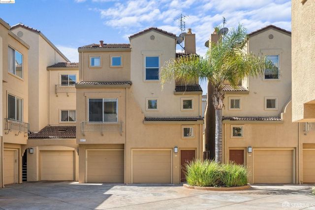 $890,000 | 1690 Civic Center Drive, Unit 105 | Santa Clara