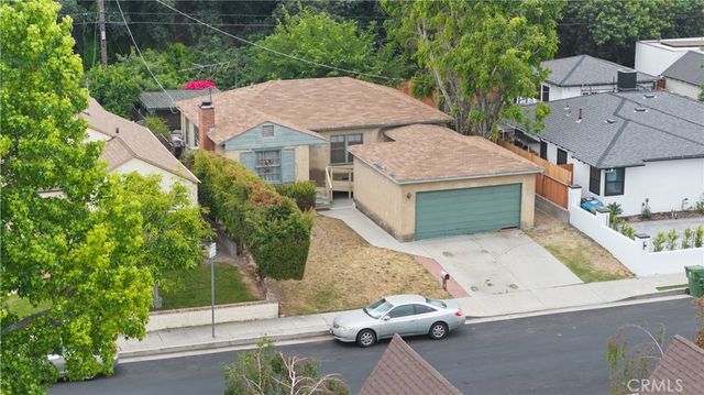 $874,500 | 10760 Sarah Street | Toluca Lake