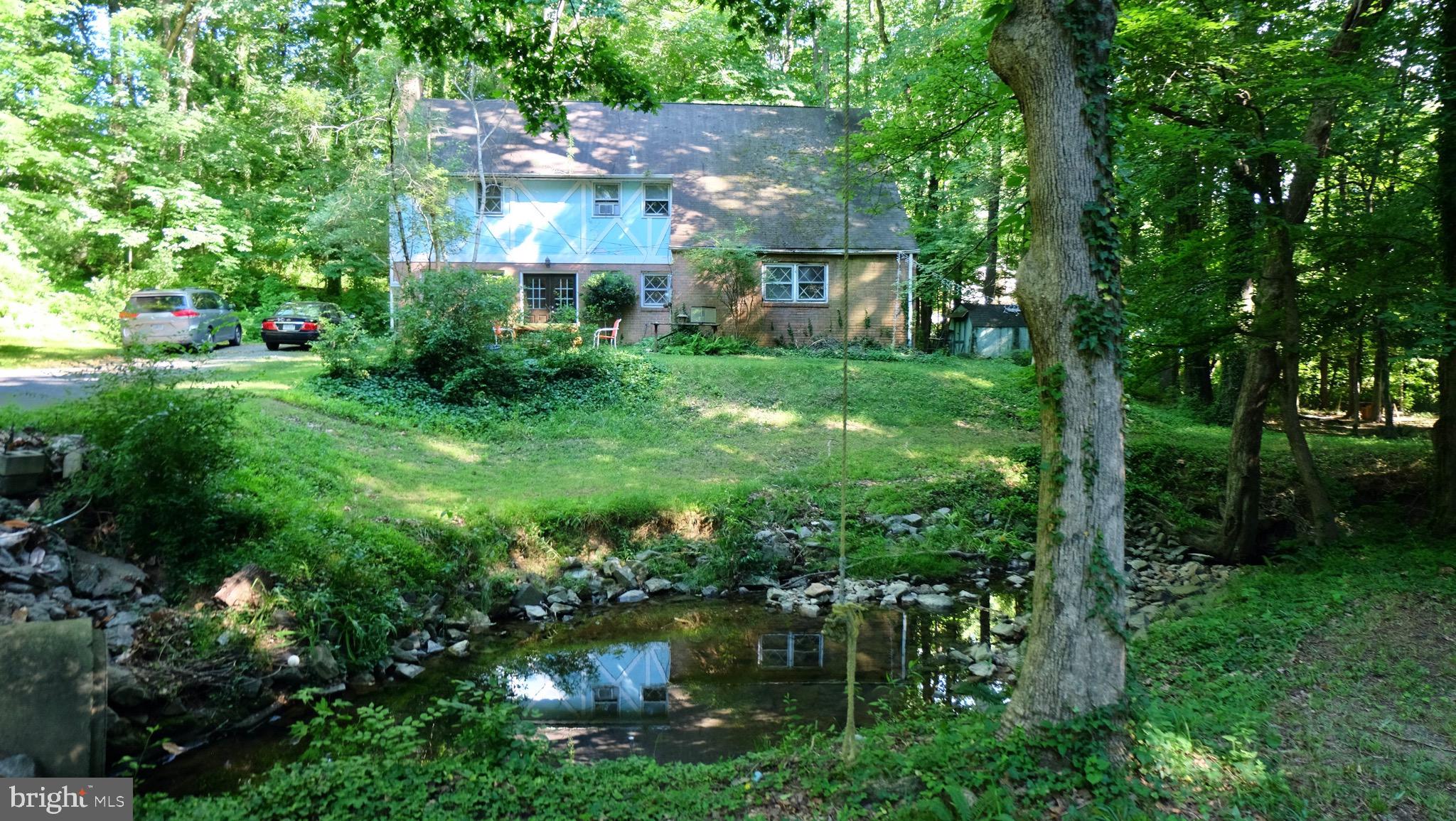 Privacy and Seclusion in busy Northern VA