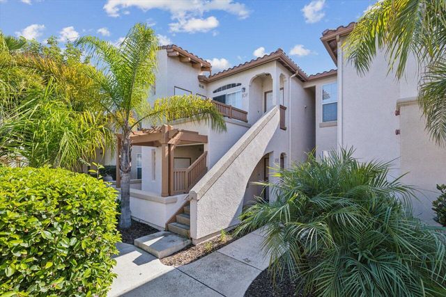 $450,000 | 610 Sunrise Drive, Unit 10E | Los Cerros