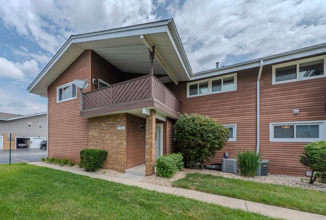 $225,000 | 7921 164th Court | Tinley Park