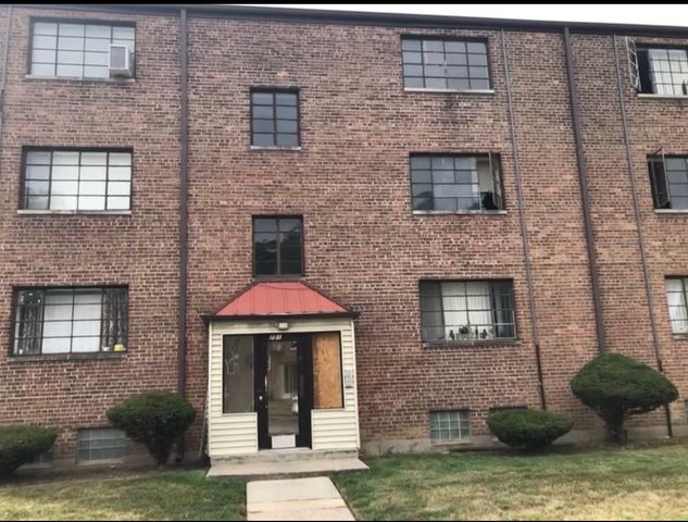 $45,000 | 751 East 84th Place, Unit 2E | Chatham