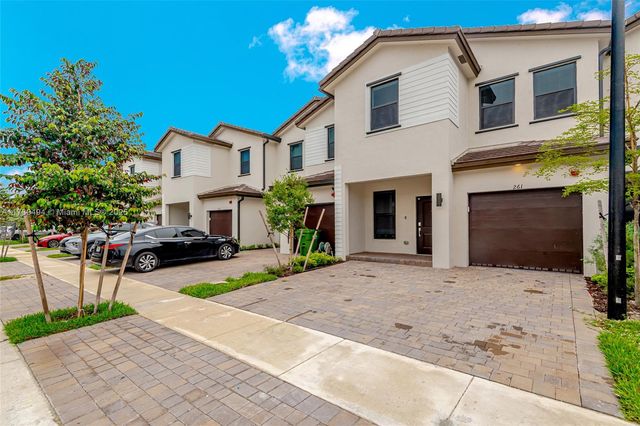 $615,000 | 261 Southwest 159th Drive | Pembroke Shores